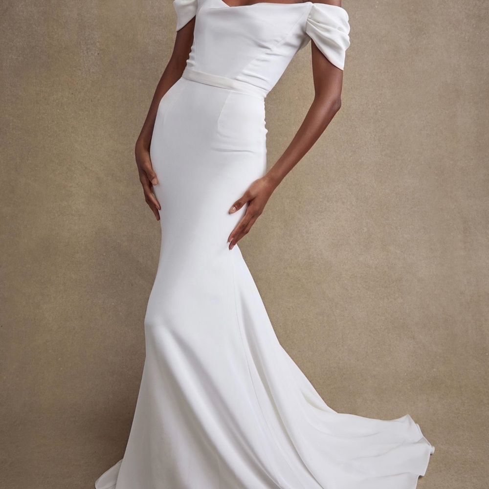 Sarah Seven Off-Shoulder White Gown - Picture 3 of 4